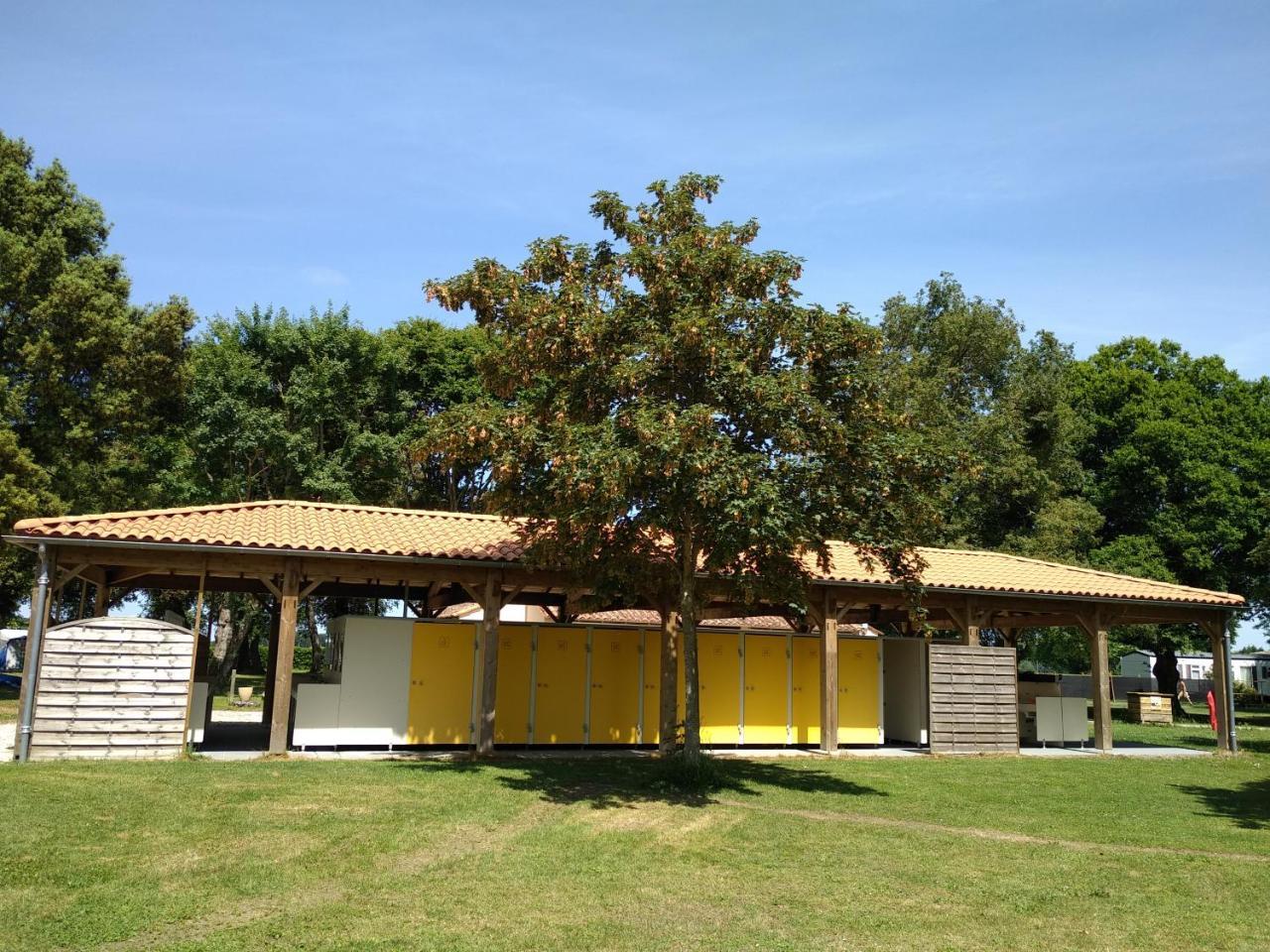 Camping Le Sorlut Cozes Εξωτερικό φωτογραφία